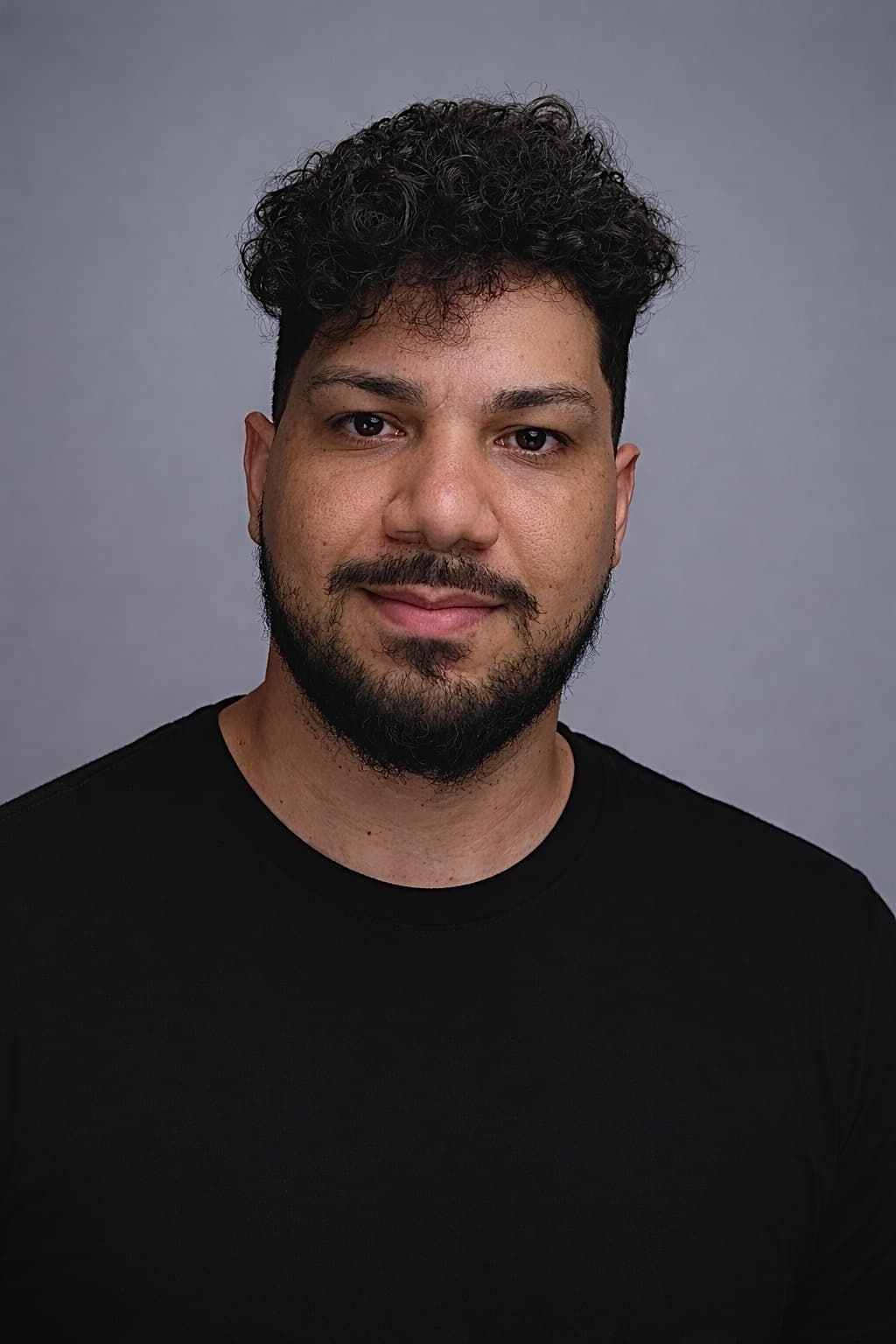 Retrato de Bendev Junior, fundador da Empenho